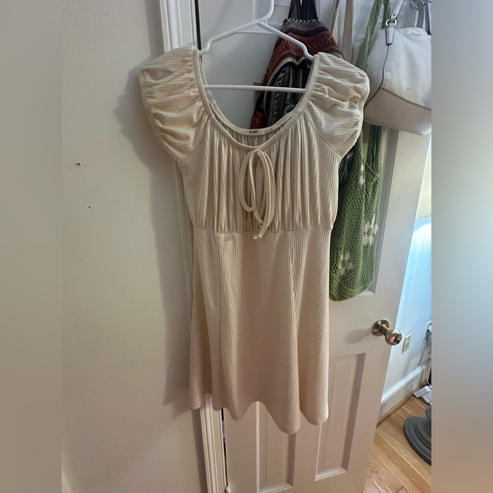 Women’s Cream Short Sleeve Dress